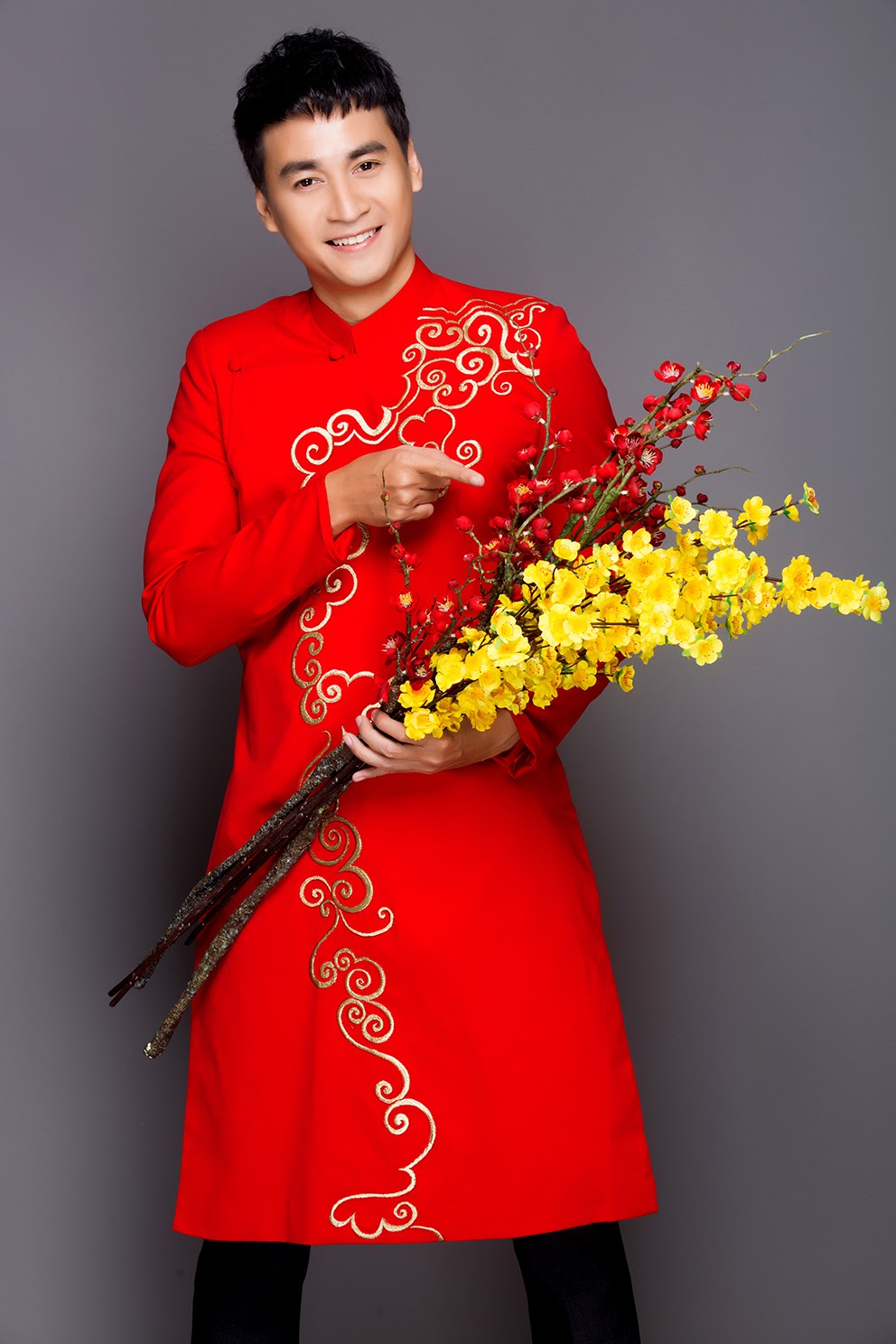 ao dai nam mau do (150)