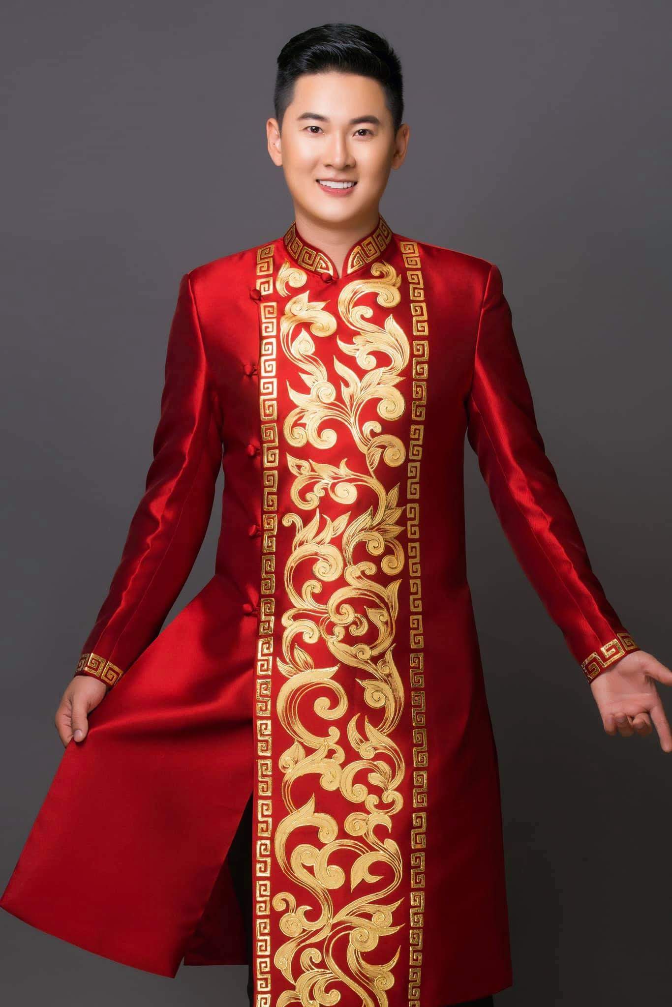 ao dai nam mau do (154)