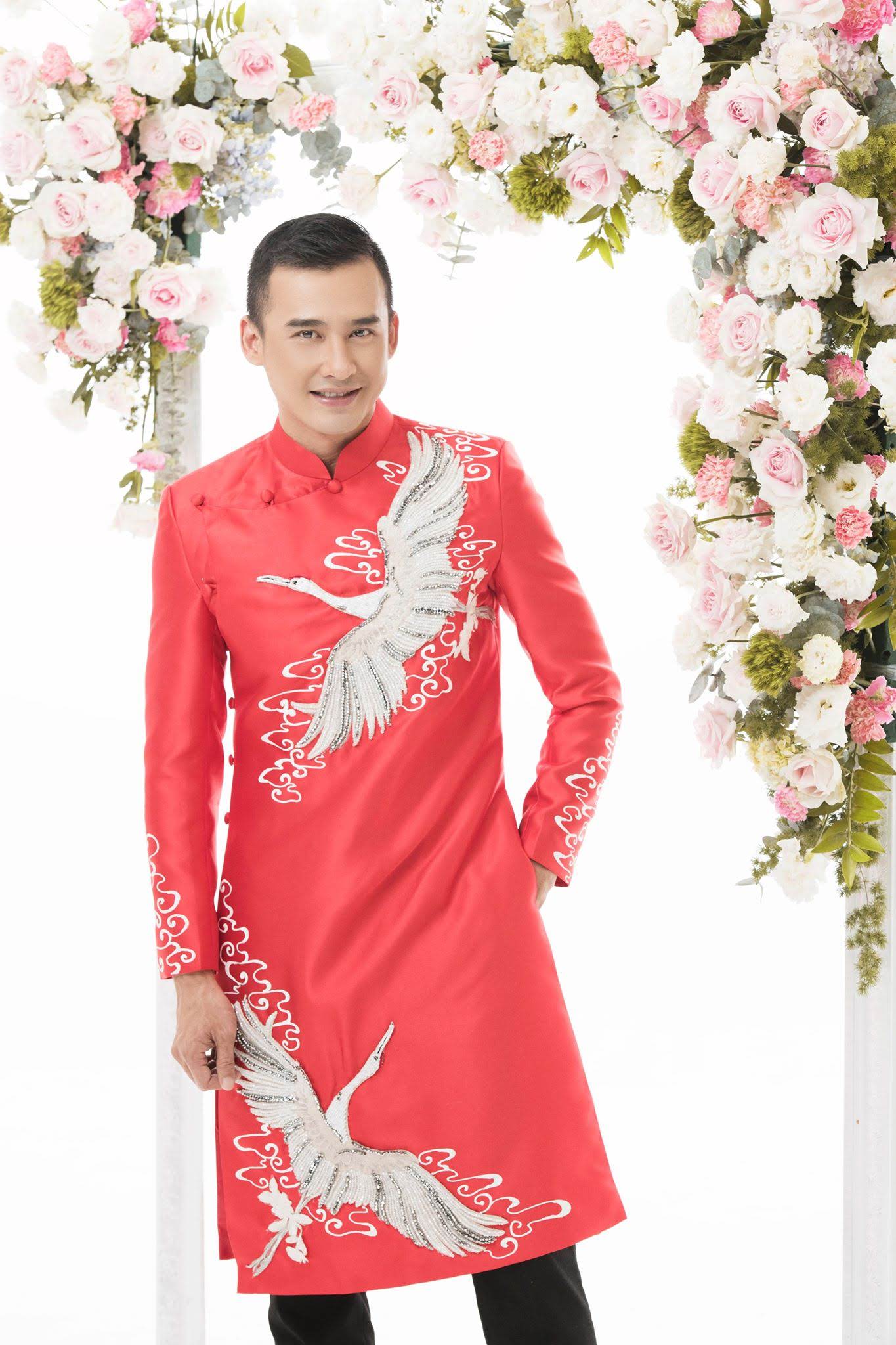 ao dai nam mau do (165)
