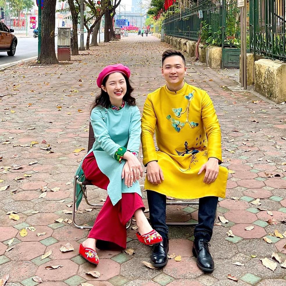 ao dai nam mau vang (42)