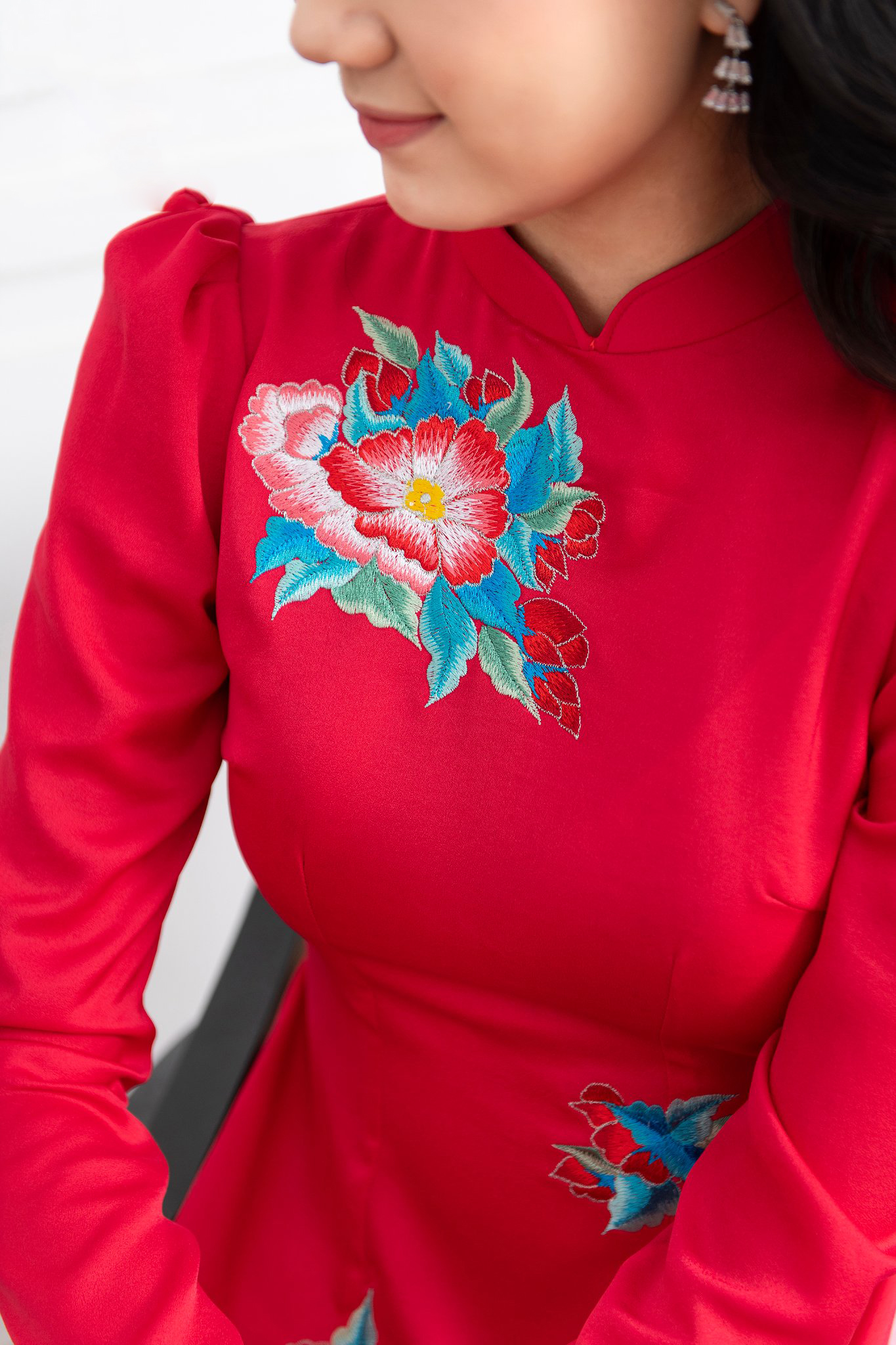 Áo dài cưới hỏi cho cô dâu màu hồng thêu hoa quần vàng