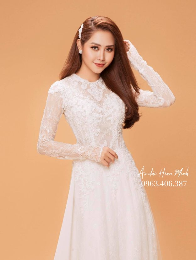 Aó dài cưới dành cho cô dâu màu trắng thanh lịch, sang trọng