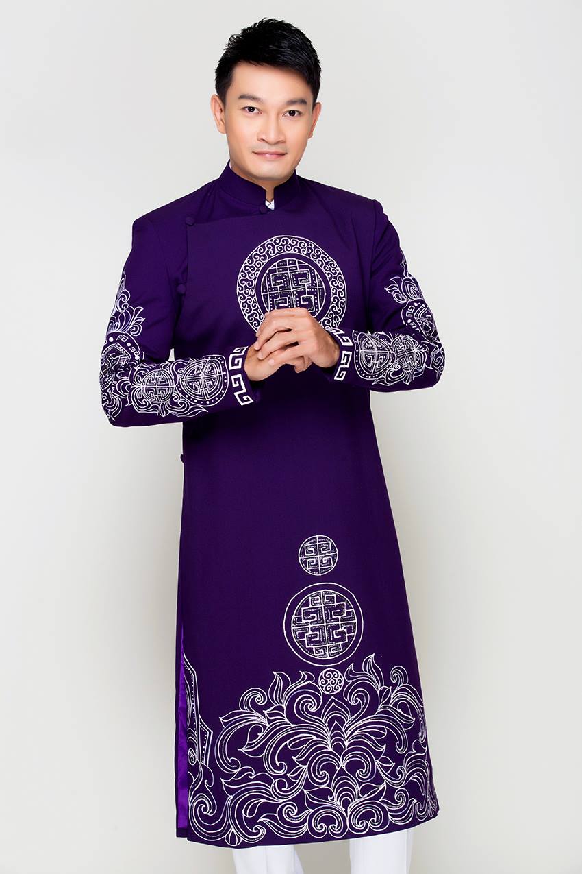 áo dài nam màu tím họa tiết vẽ tay