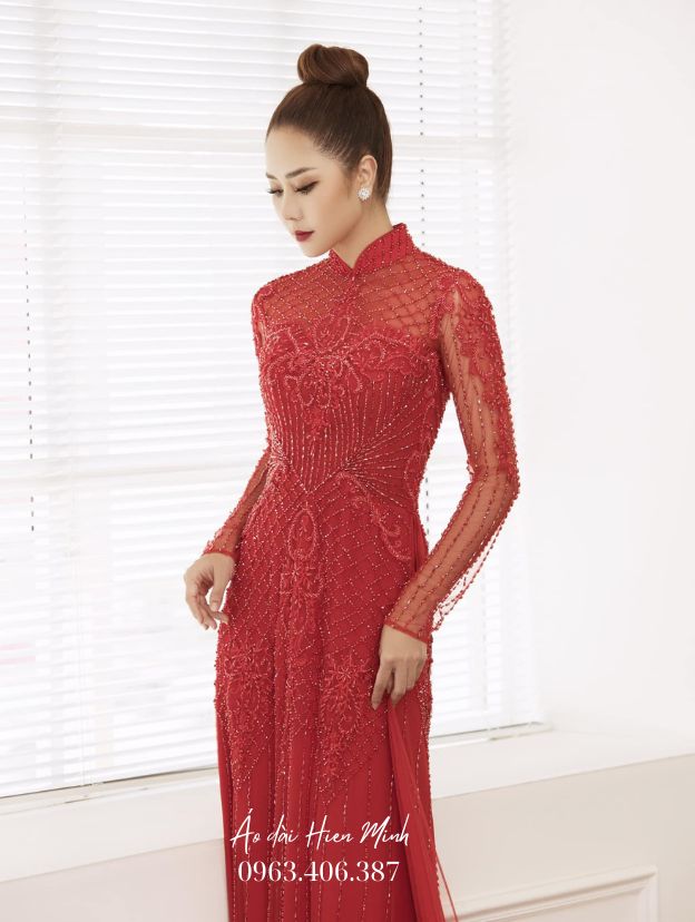 Áo dài cô dâu màu đỏ thiết kế sang trọng, quyến rũ