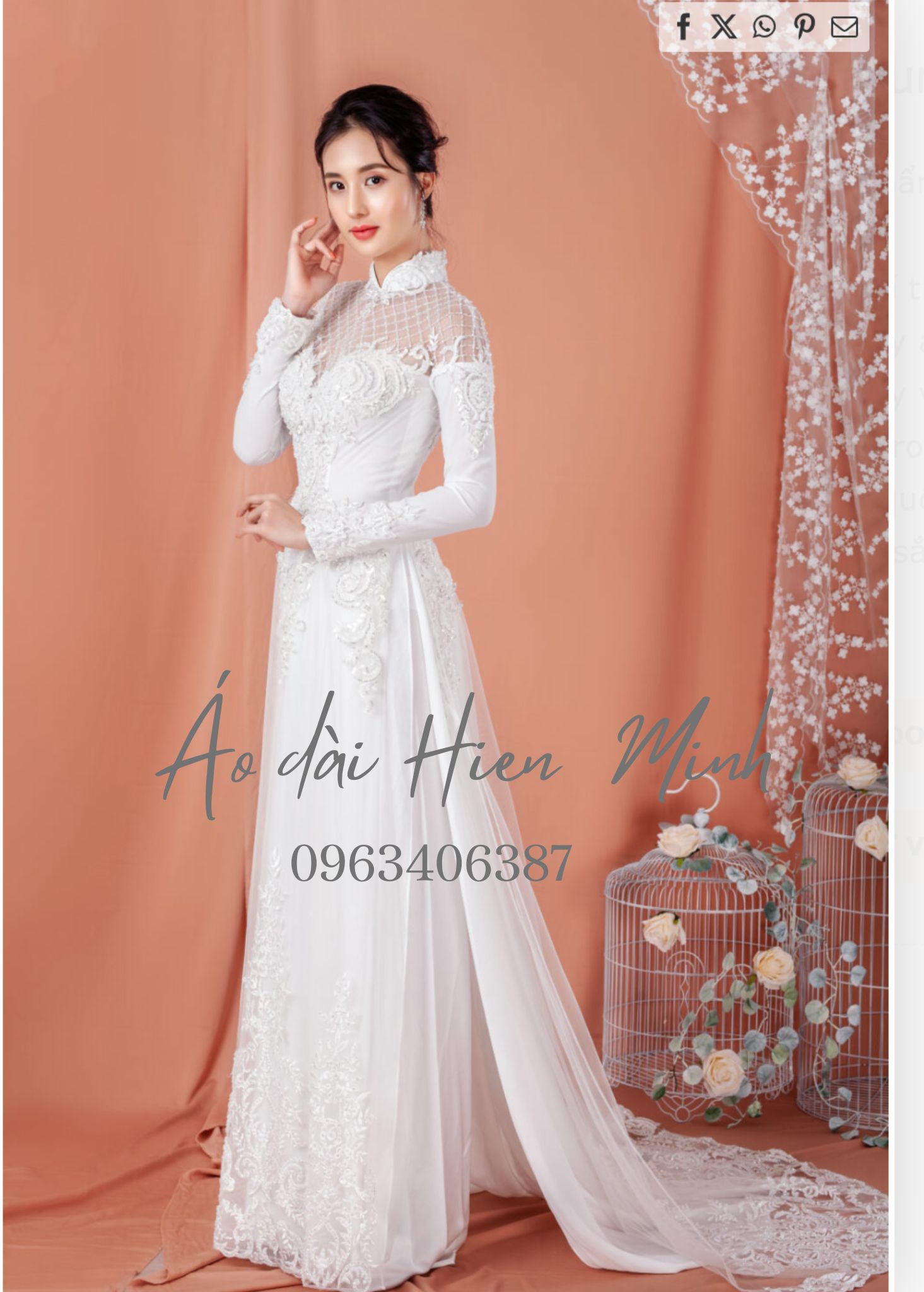 Áo dài màu trắng dành cho cô dâu sang trọng nổi bật