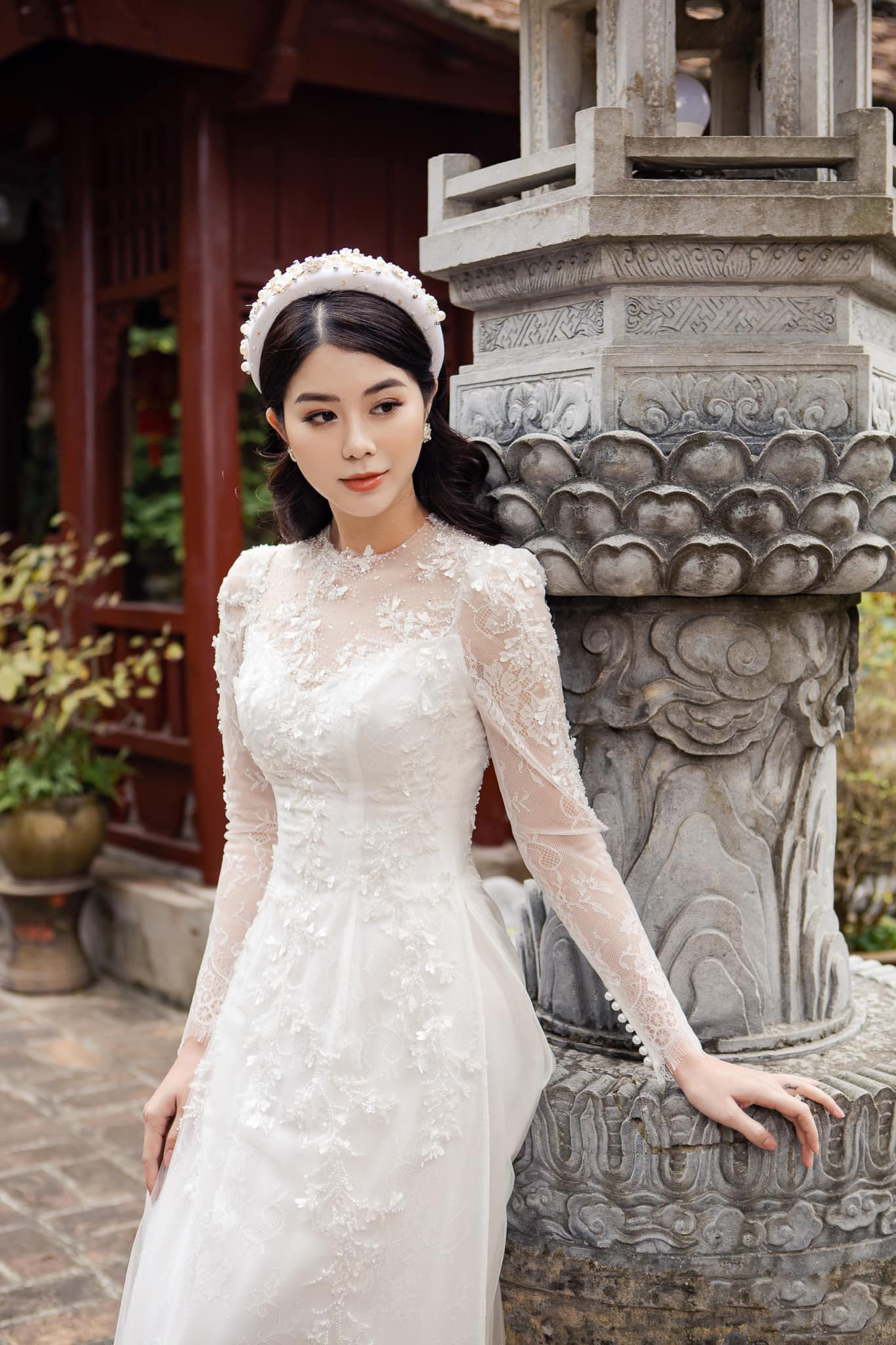 Áo dài cô dâu màu trắng mới nhất