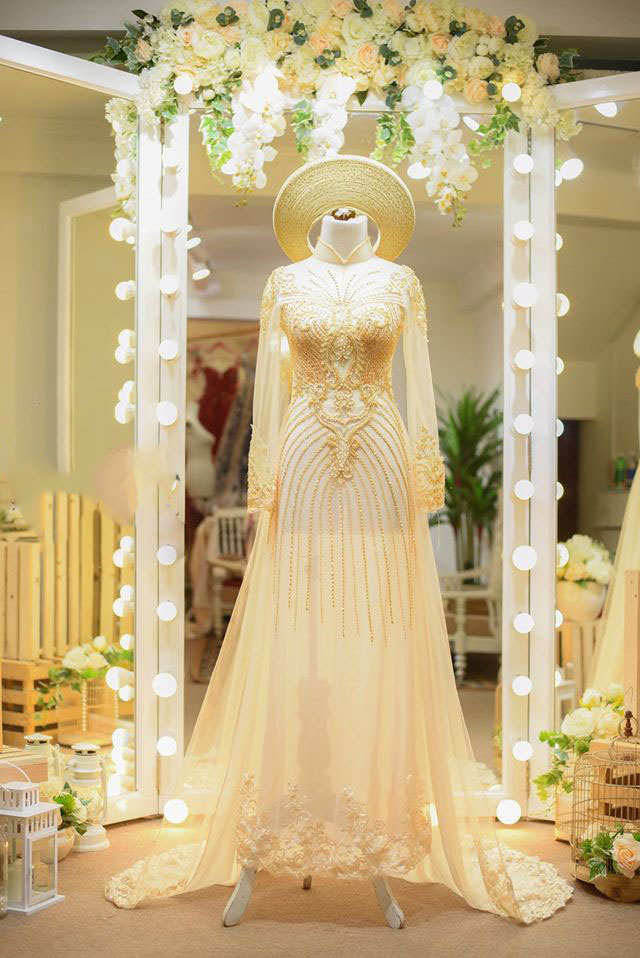 Áo dài cô dâu đính đá cao cấp