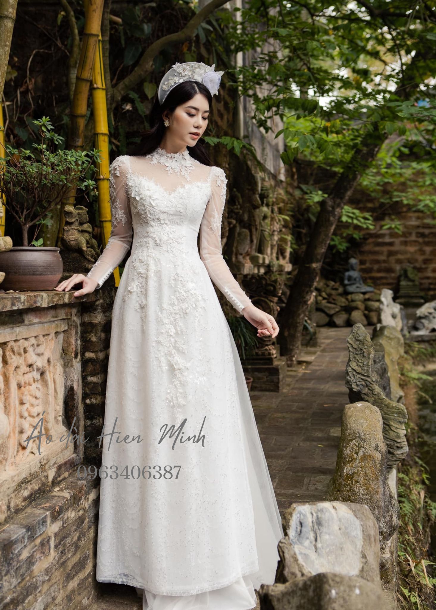 Áo dài dành cho cô dâu màu trắng đẹp nhất 2025
