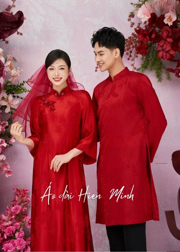 Áo dài cưới đôi màu đỏ cách tân sang trọng, hiện đại