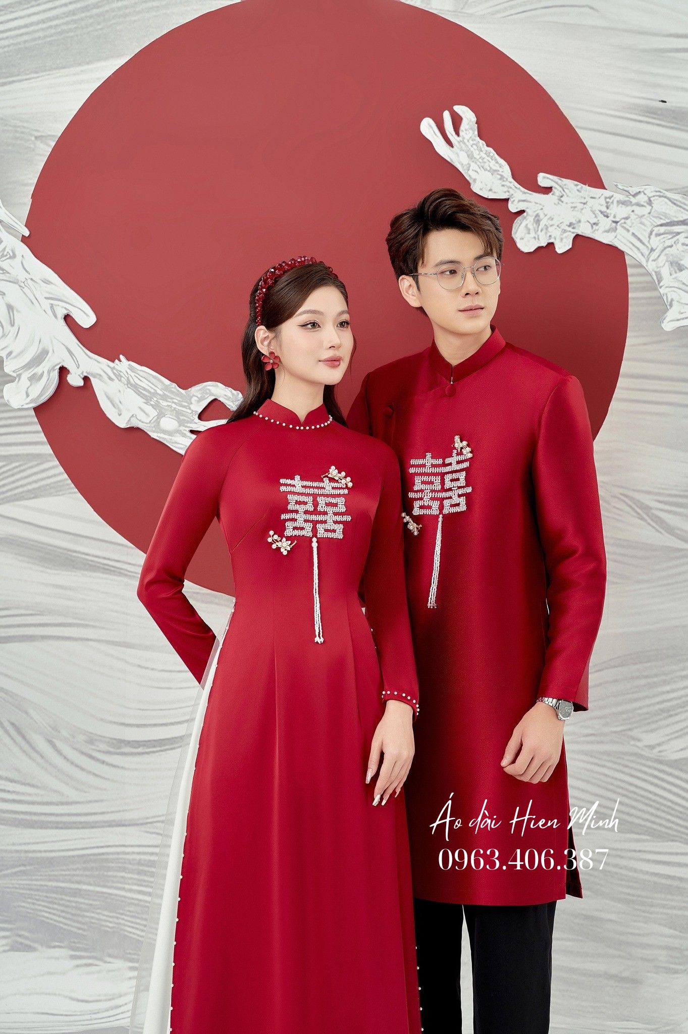 Áo dài ăn hỏi màu đỏ Song Hỷ dành cho cô dâu chú rể