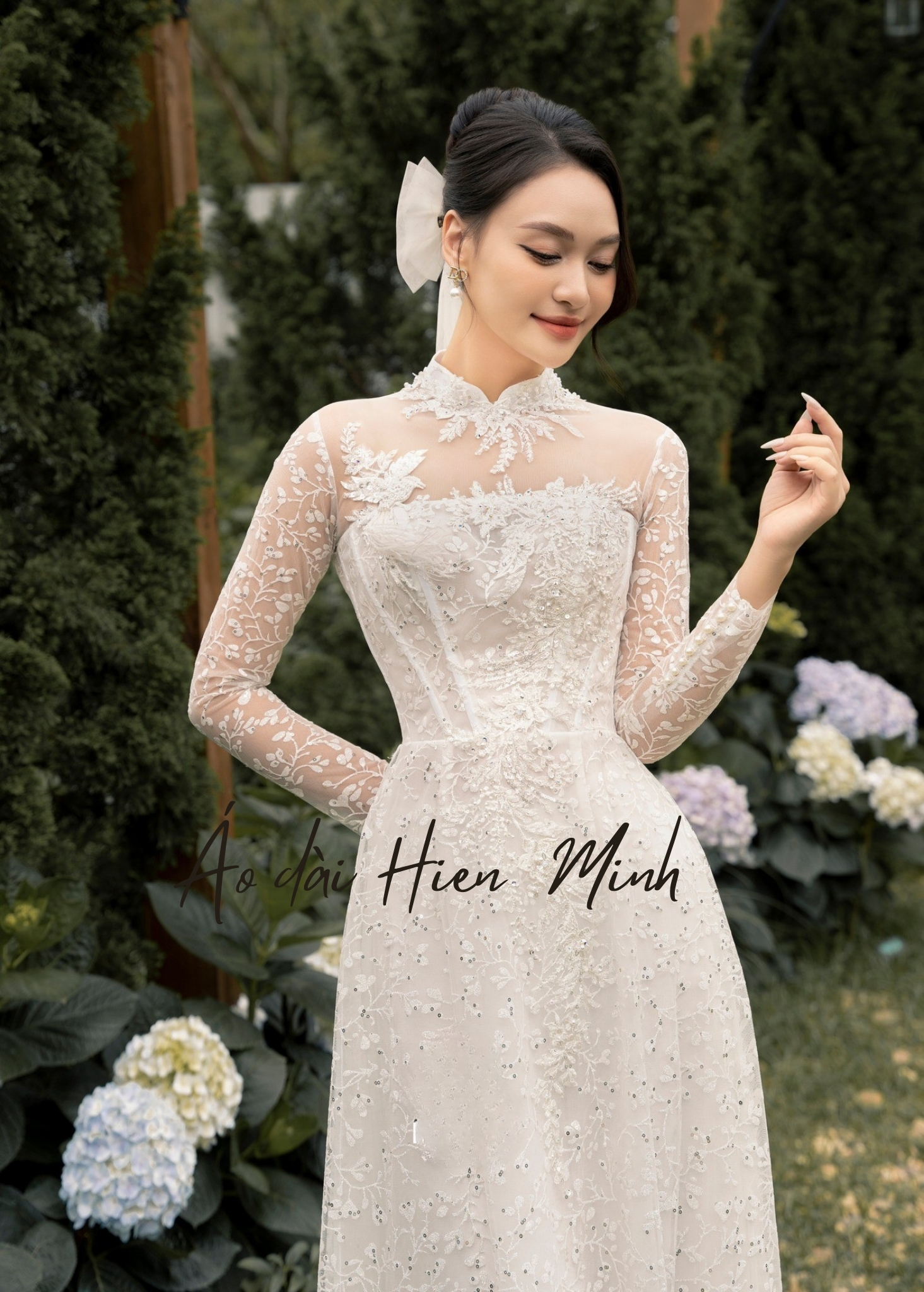 Áo dài trắng phối ren lưới cao cấp dành cho cô dâu