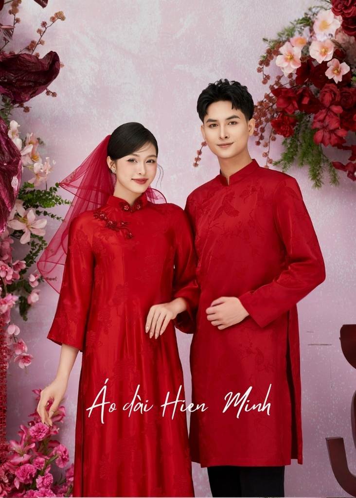 Áo dài cưới đôi màu đỏ cách tân sang trọng, hiện đại