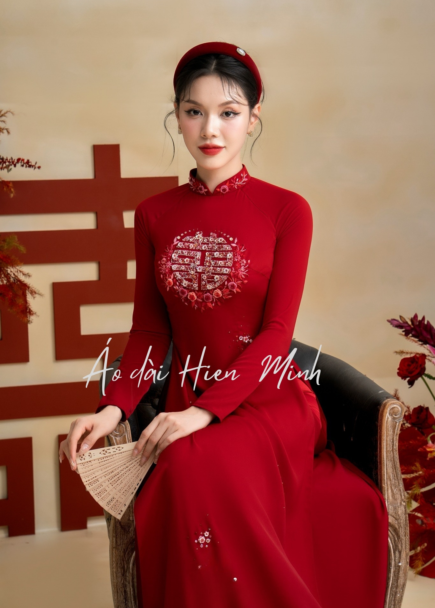 Áo Dài Cô Dâu Màu Đỏ Chữ Hỷ Nổi Bật, Ý Nghĩa