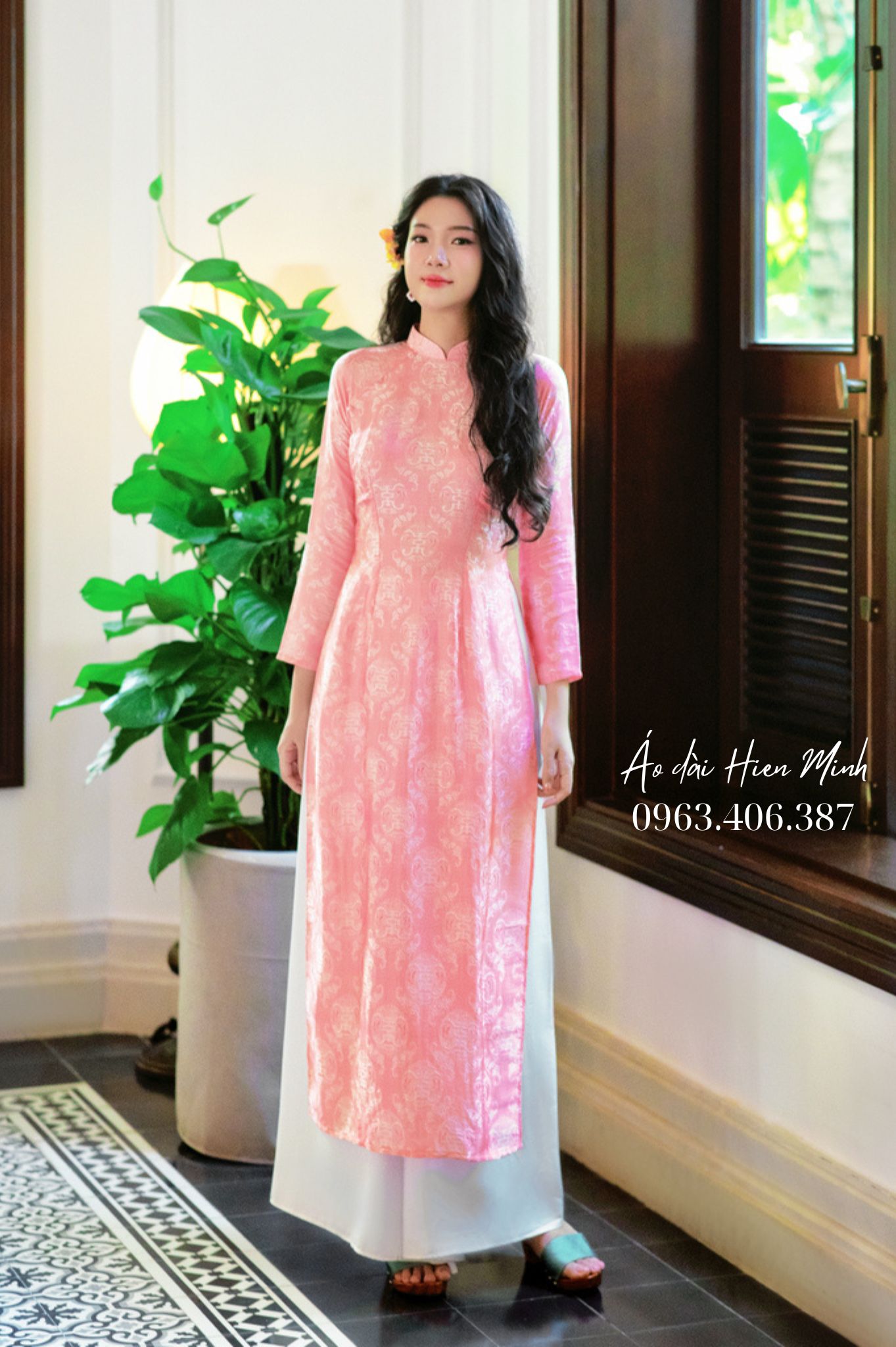 Áo dài lụa Nha Xá màu hồng – Dịu dàng & nổi bật