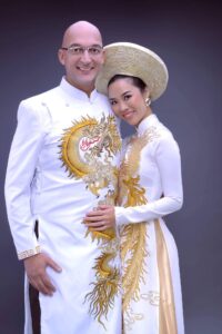 chất vải áo dài Taffeta hắt sáng Overa hiền Minh