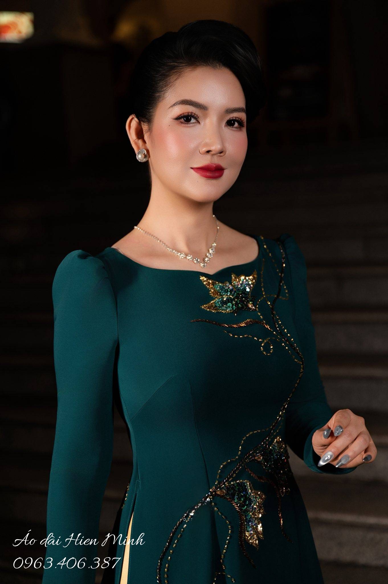 Áo Dài Bà Sui Màu Xanh Đính Kết Sang Trọng 5 ao dai ba sui 12
